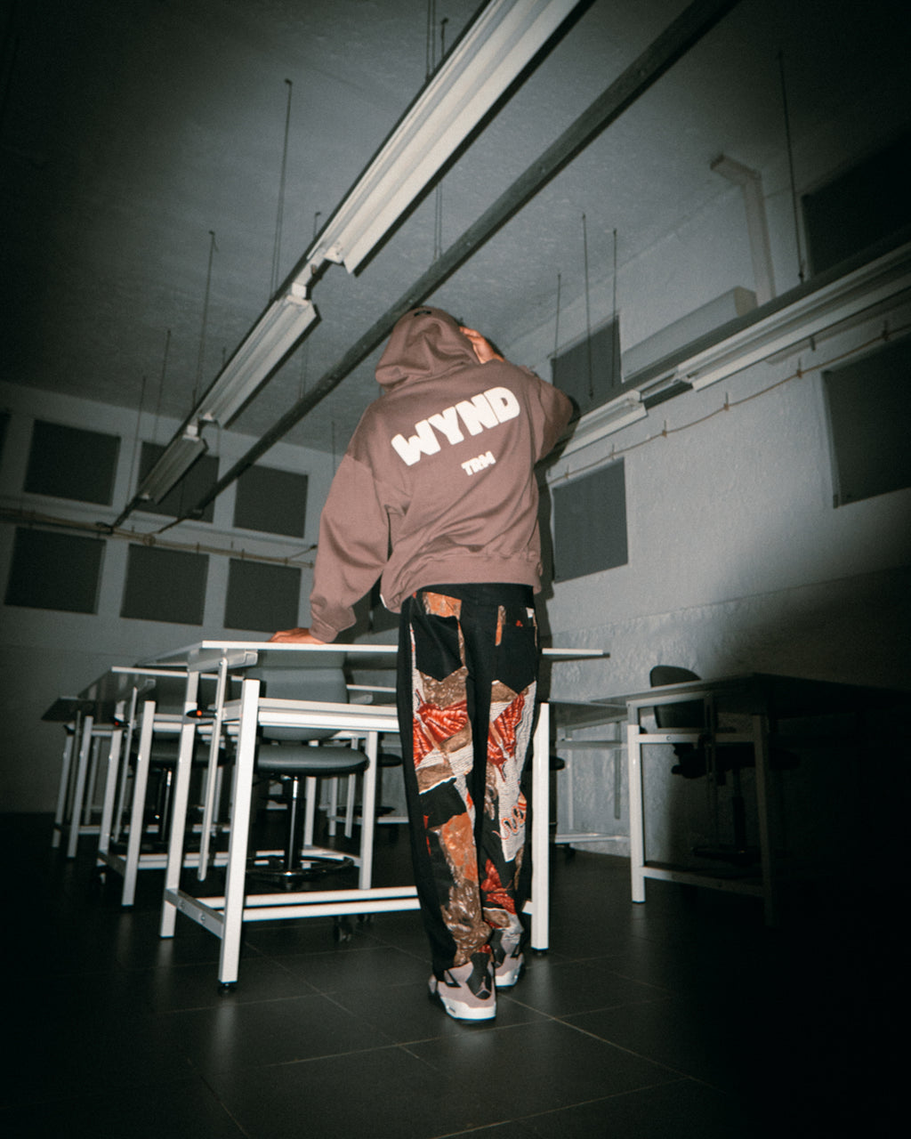 HOODIE - W CASTANHO